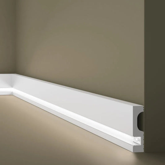 IL11 2M WALLSTYL SKIRTING BOARD - Skirtings with cable channel owner detail on a light-colored wall | DecorMania UK