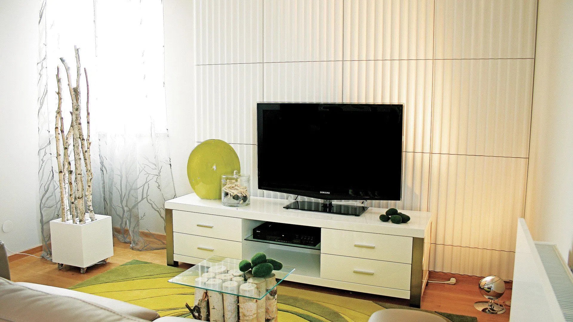 3D Gypsum Wall Panels - RUFFLES - Gypsum panels with a vertical ribbed texture used as a TV wall accent in a modern living room | DecorMania UK