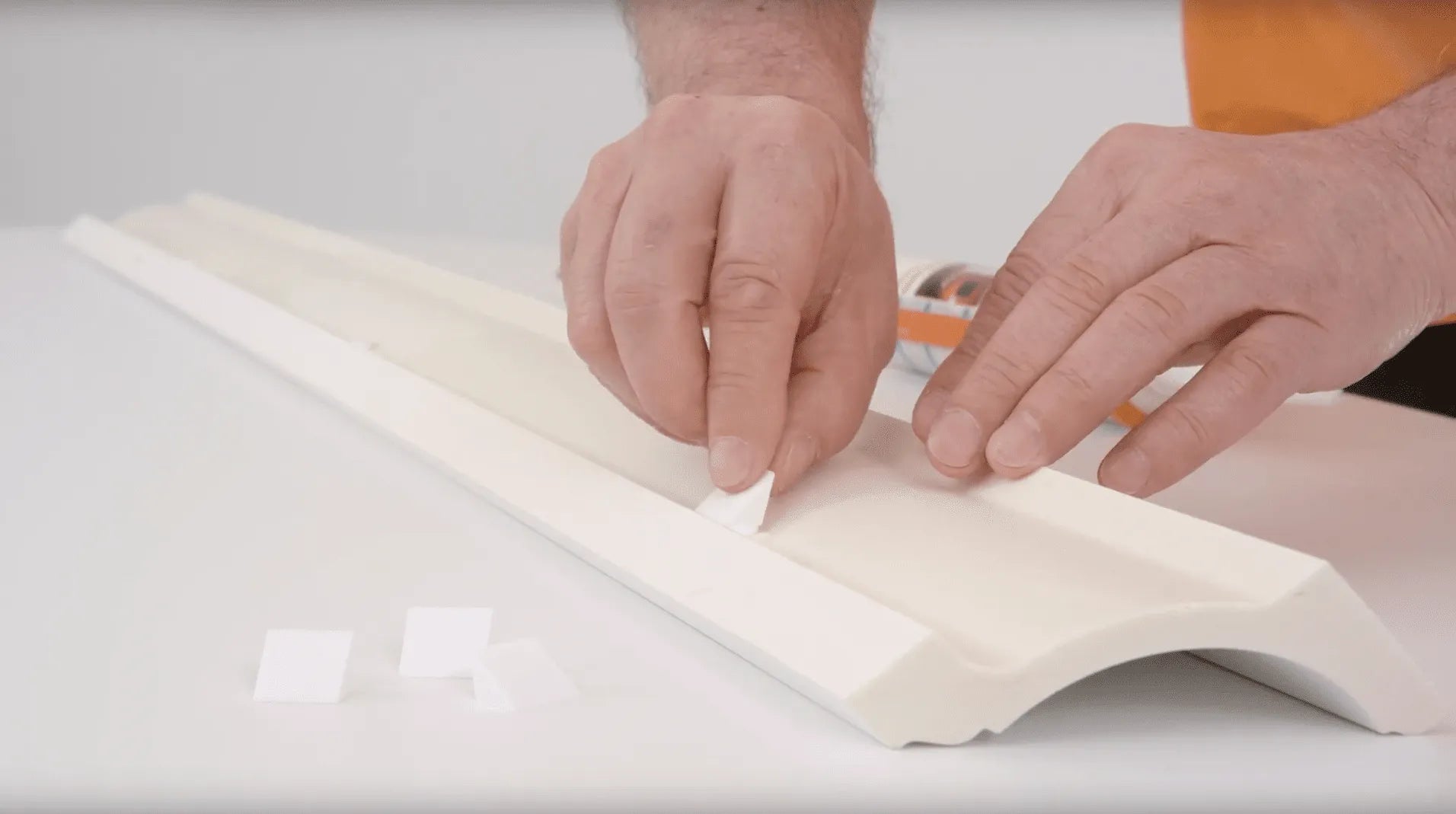 ARSTYL LED CLIPS mounted on the coving, ready for LED installation to achieve seamless ambient lighting | DecorMania UK
