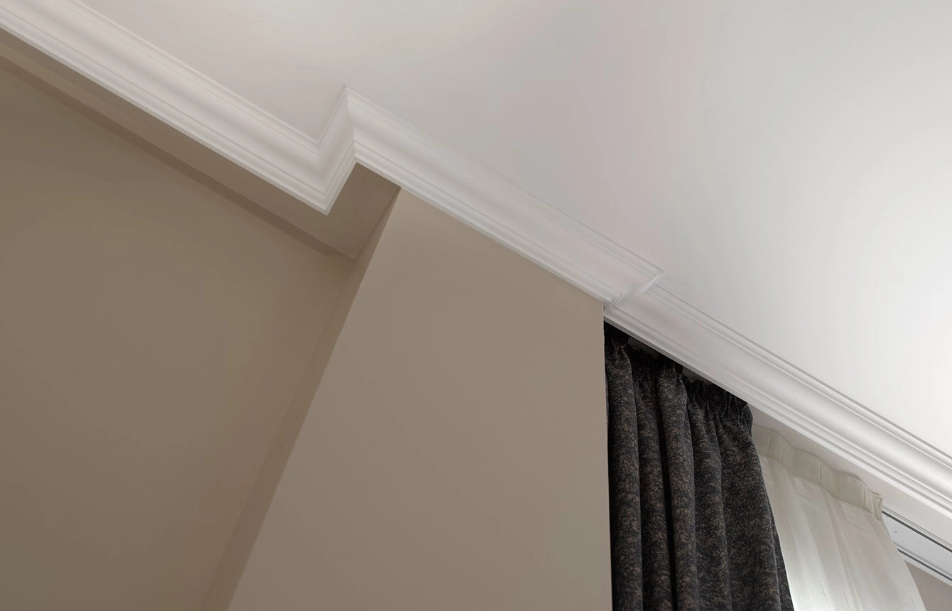 NOMASTYL® NMC 2m Ceiling Coving on plain wall and ceiling Decormania UK
