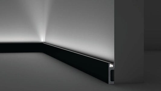 IL10 2M BLACK WALLSTYL SKIRTING BOARD - Skirtings with cable channel owner detail on a light-colored wall | DecorMania UK