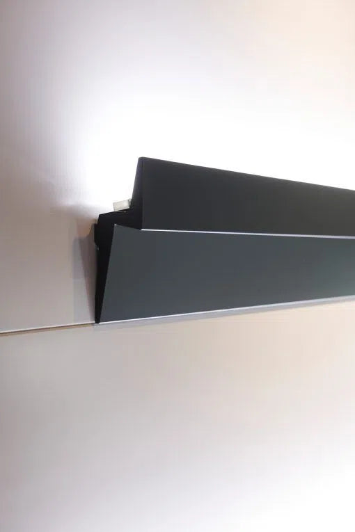 IL8 ARSTYL 2M Ceiling Coving for LED Lighting on white background | DecorMania UK 