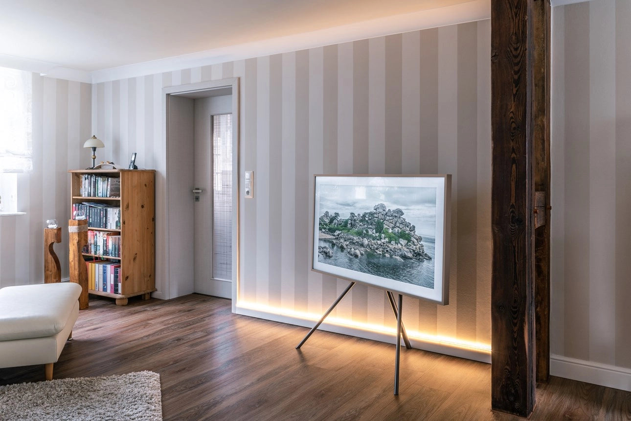 NOMASTYL® NMC 2m Ceiling Coving in living room interior Decormania UK