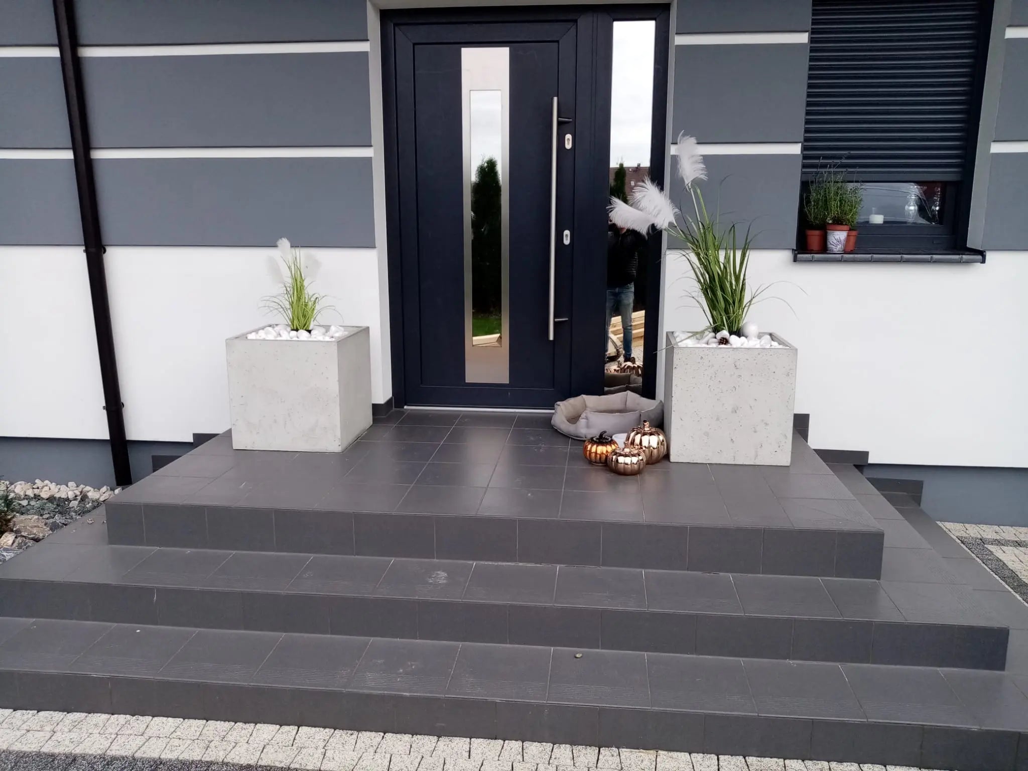 Outdoor Concrete Planters - Rectangle 50x120x50 cm next to front door of a house Decormania UK