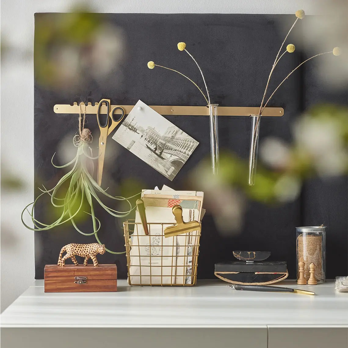 Padded Wall Boards Accessories - Decorative Strip 2 Gold on black panel closeup Decormania UK