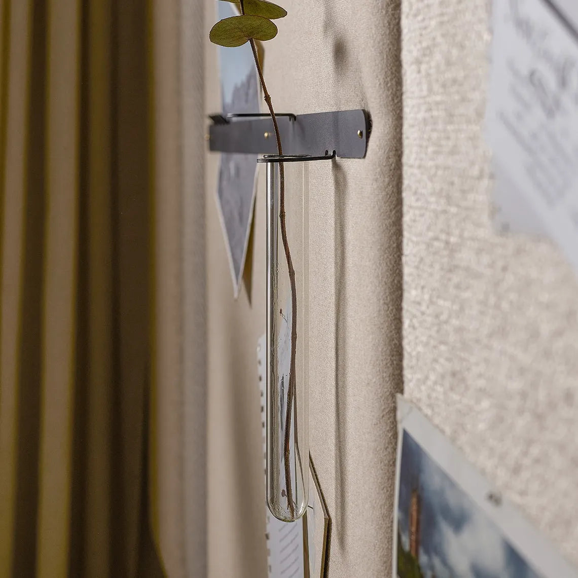 Padded Wall Panels Set 1 Beige close up on accessories Decormania UK