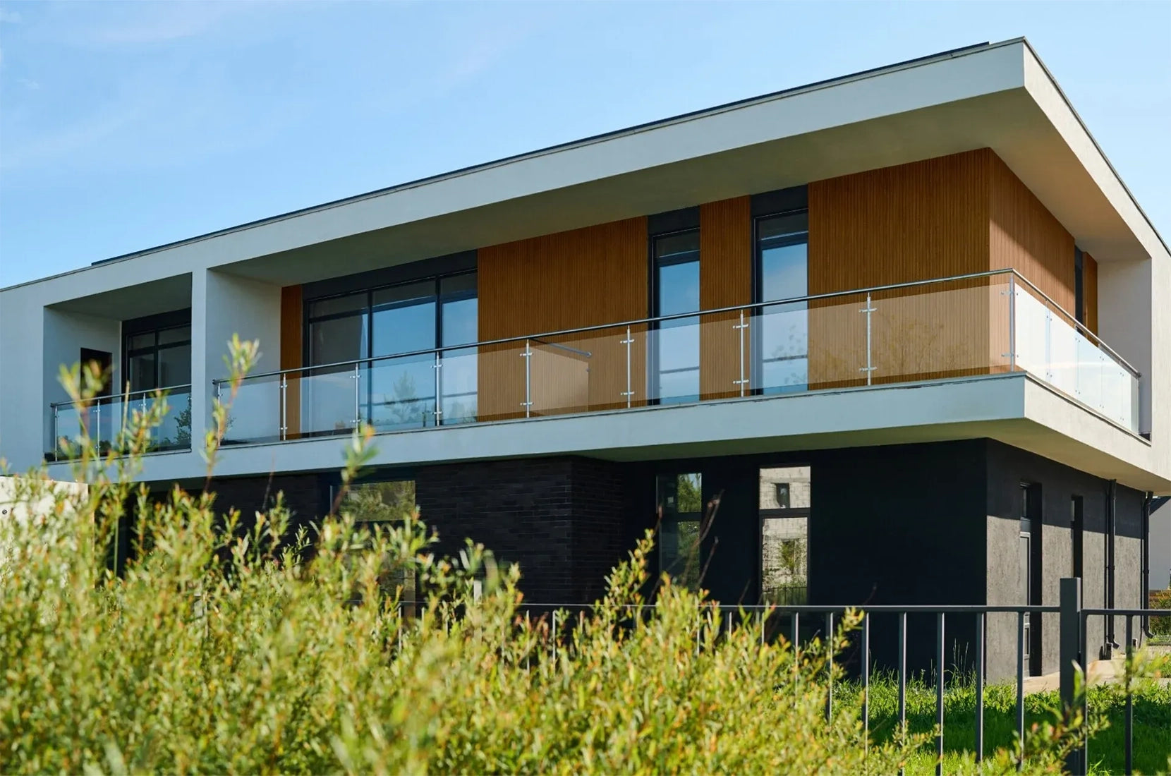 Wood Texture Flexible Wall Panels LINE WINCHESTER on contemporary house elevation DecorMania UK