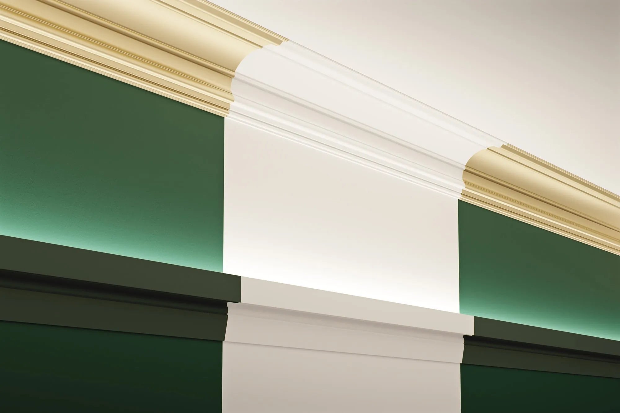 NMC CEILING COVING painted mounted on a wall Decormania UK