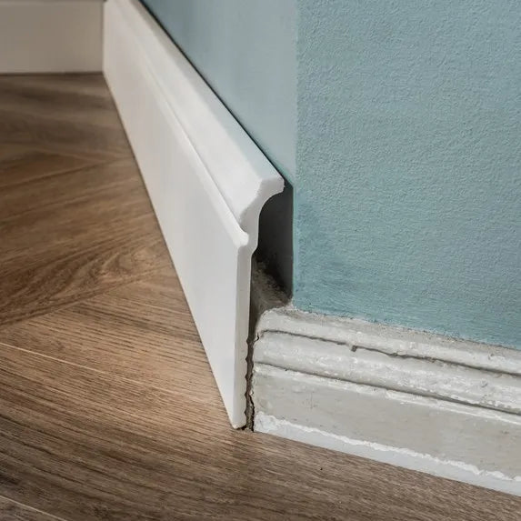 CF3 WALLSTYL cover skirting board fitted over existing decorative skirting