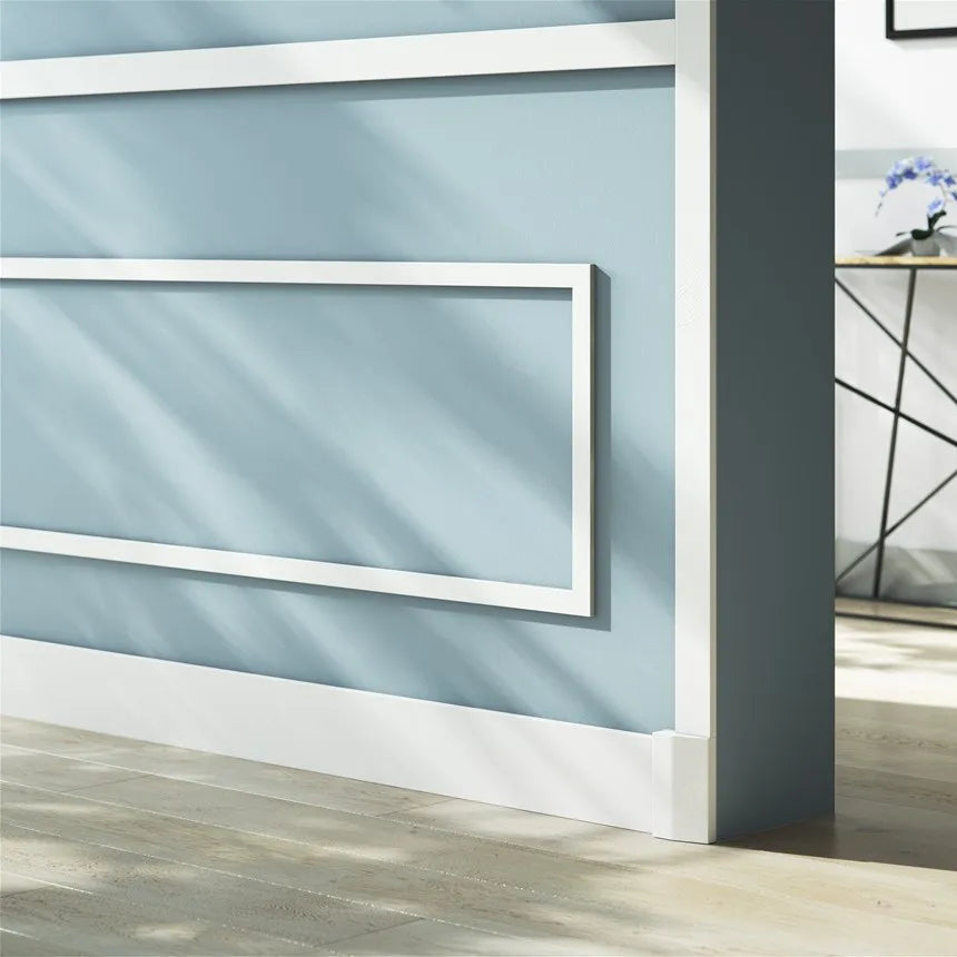 FD15S WALLSTYL skirting board with decorative wall moulding in a modern interior
