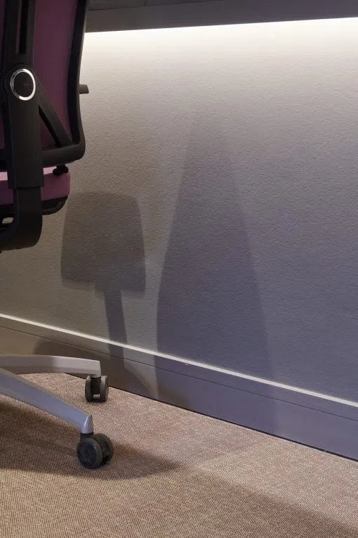 FD2 2.44M WALLSTYL SKIRTING BOARD installed on the grey wall  | DecorMania UK