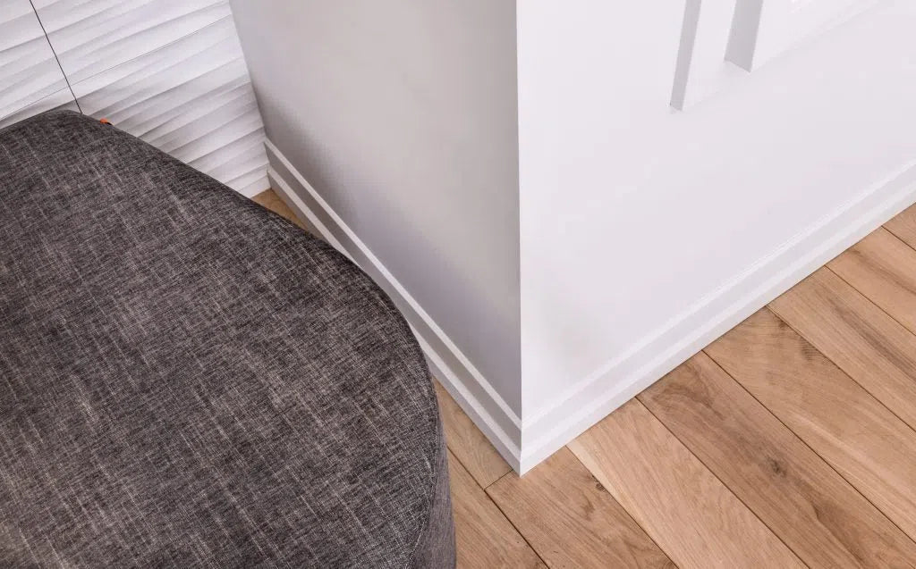 FD22 2M WALLSTYL SKIRTING BOARD on wooden floor  | DecorMania UK 