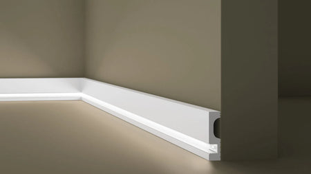IL11 2M WALLSTYL SKIRTING BOARD - Skirtings with cable channel owner detail on a light-colored wall | DecorMania UK