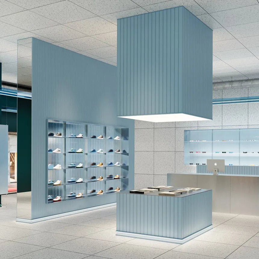 MEZZALUNA L WALLSTYL decorative wall panels used in a modern retail store interior