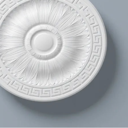 close-up view of r23 ceiling rose | DecorMania UK 