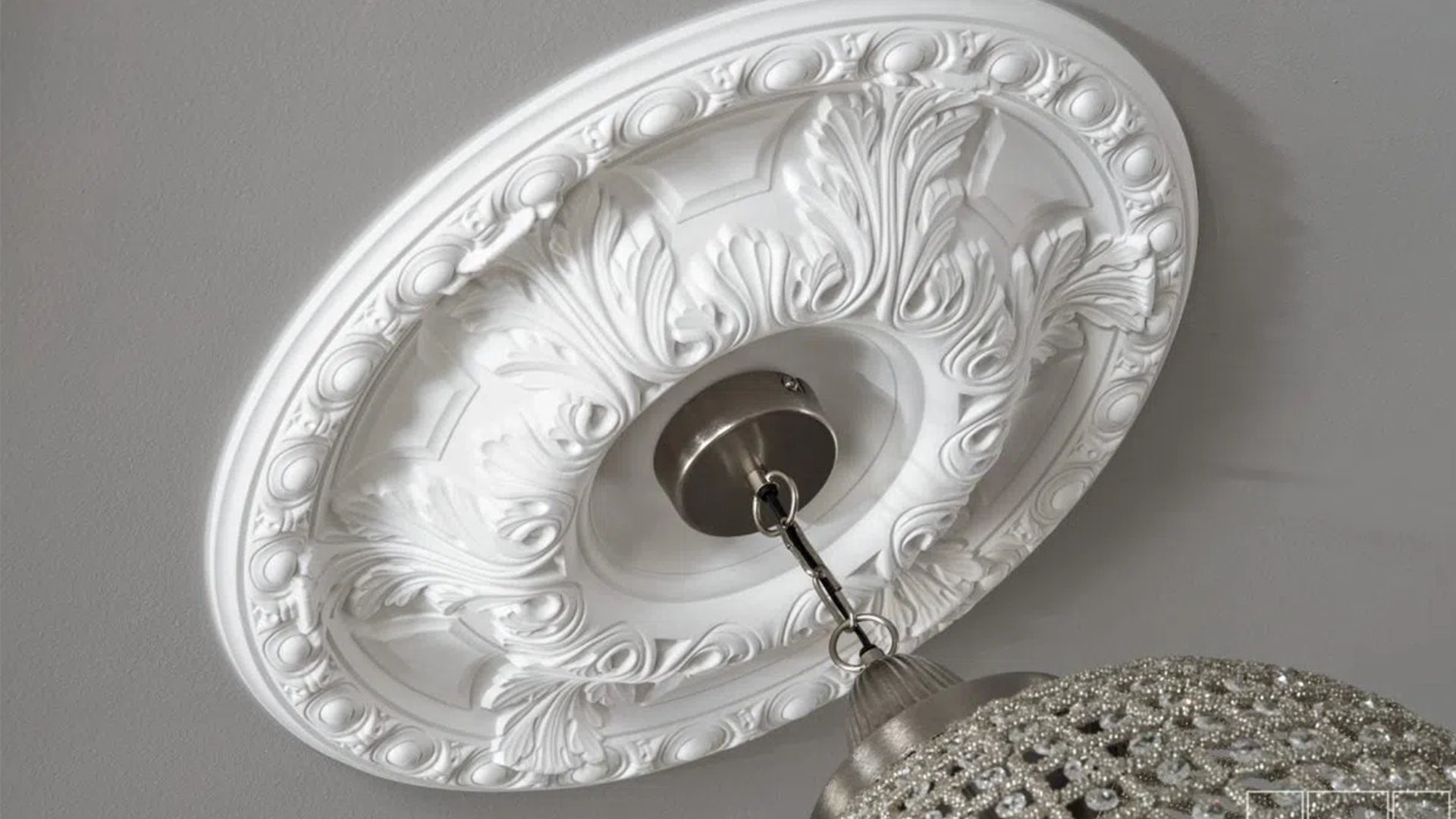 ARSTYL Ceiling Rose with a crystal chandelier | DecorMania UK 