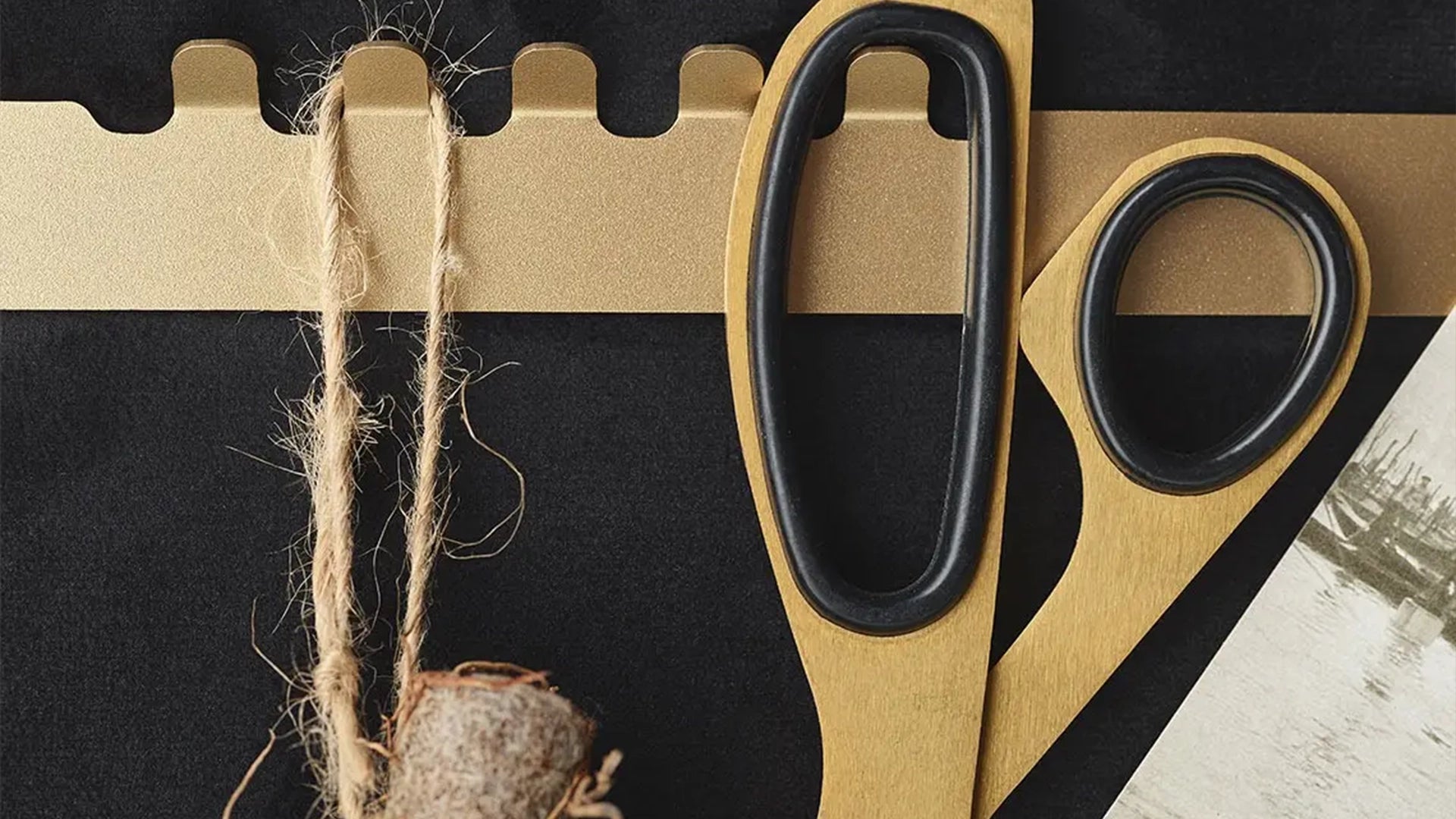 Padded Wall Boards Accessories - Decorative Strip 2 Black closeup on hooks Decormania UK