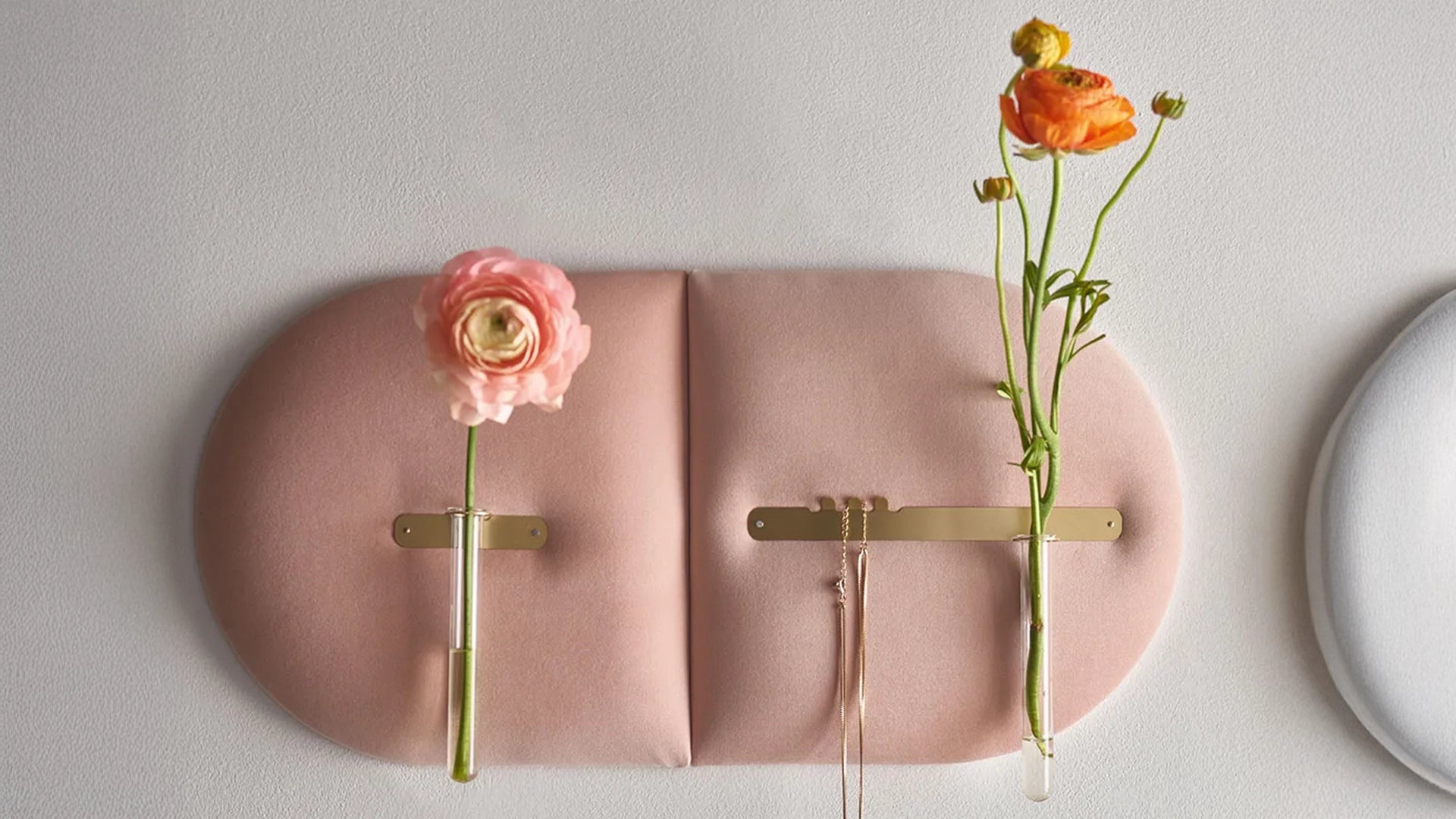 Padded Wall Panels Set 5 Pink on white background Decormania UK