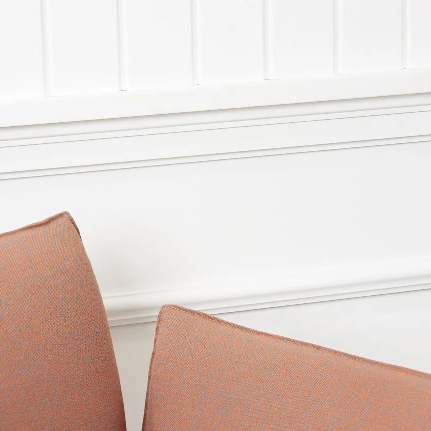 WG2 WALLSTYL white decorative wall panelling with elegant chair rail detailing behind seating