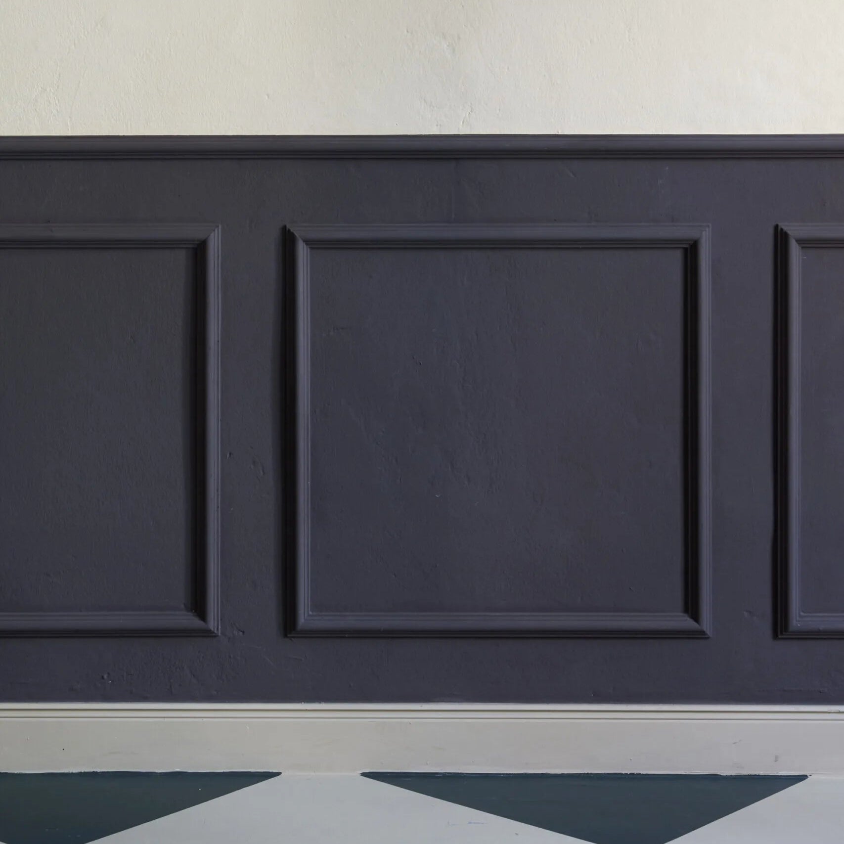 WL1 WALLSTYL PANEL MOULDING 2M on a wall with neutral paint color | DecorMania UK
