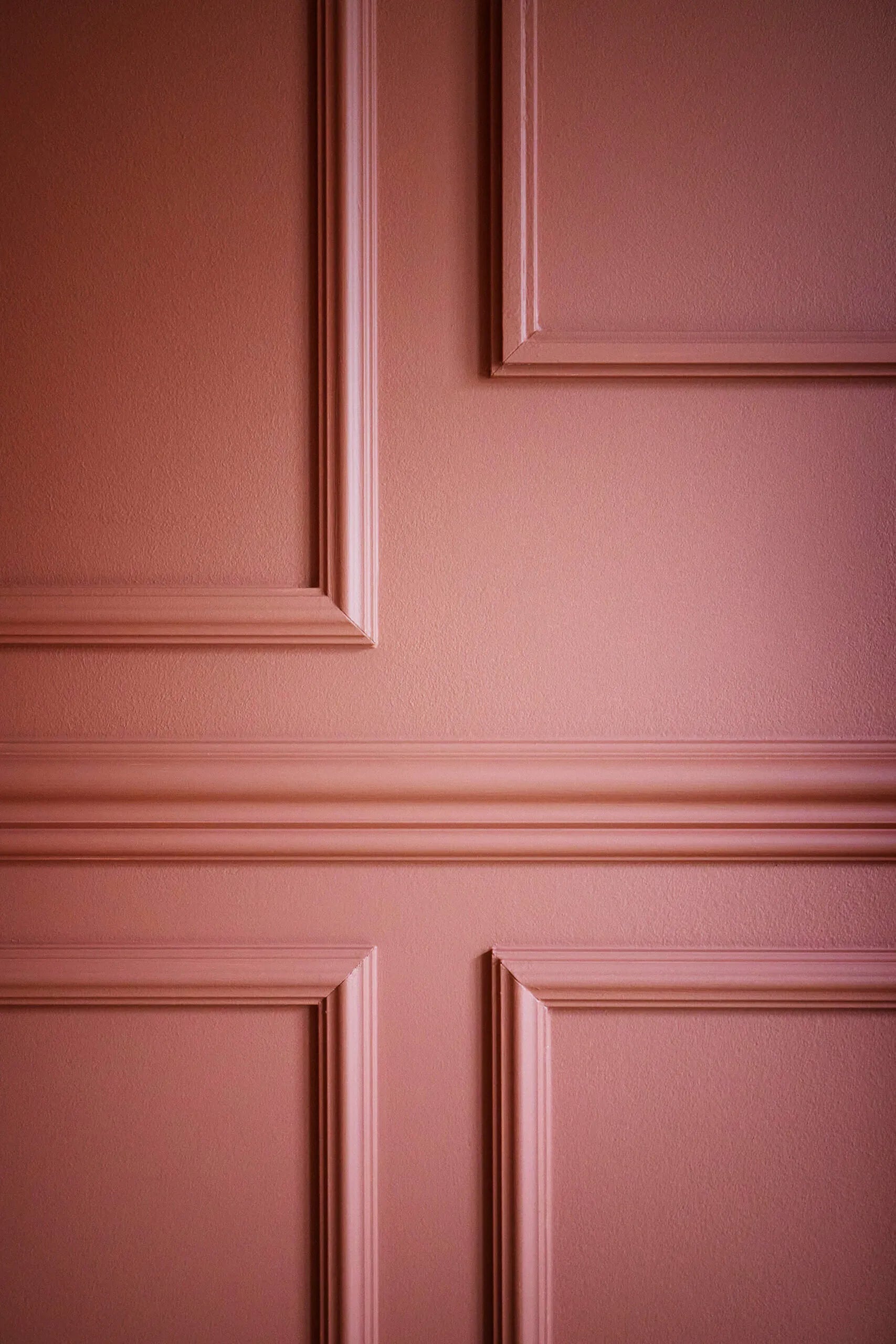 z13 2m arstyl Example of the dado rail installation on the wall in an elegant red interior | DecorMania UK 